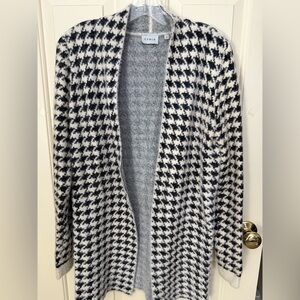 Cyrus Houndstooth Soft Knit Cardigan - Off White & Black
